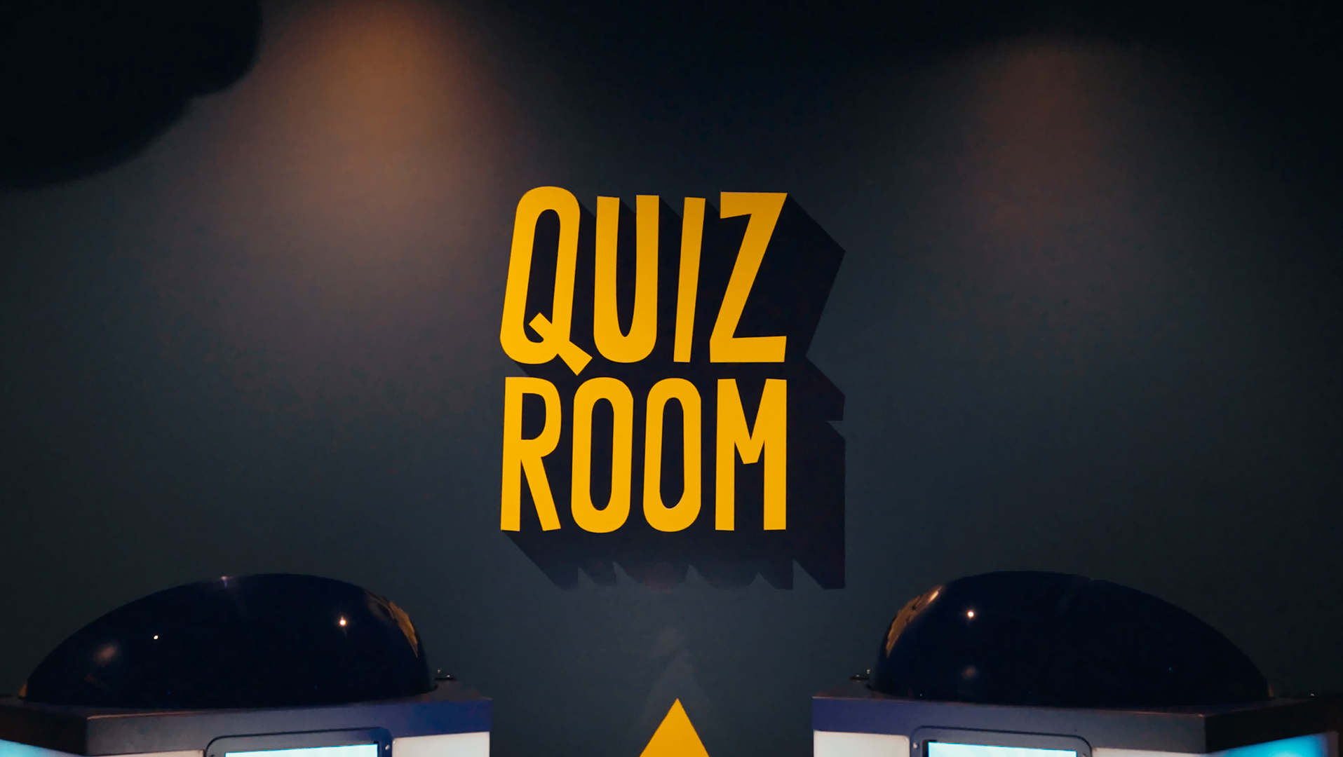 QUIZ ROOM